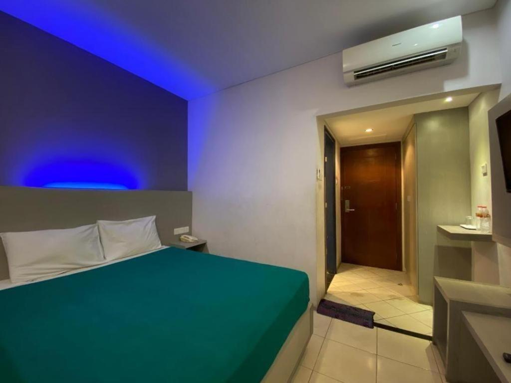 מדיון Kharisma Hotel מראה חיצוני תמונה