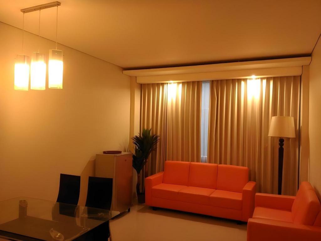 מדיון Kharisma Hotel מראה חיצוני תמונה